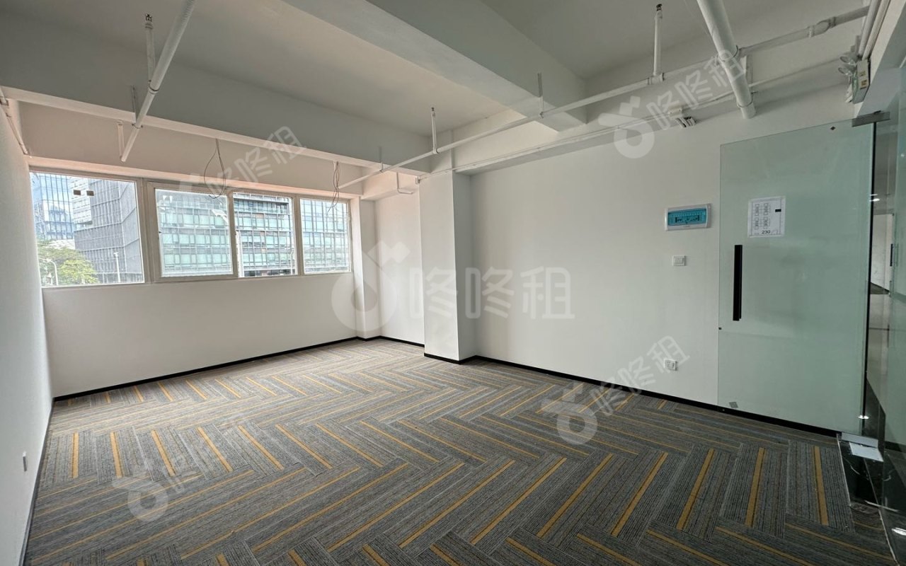 坚达大厦_40平_精装_办公室开间