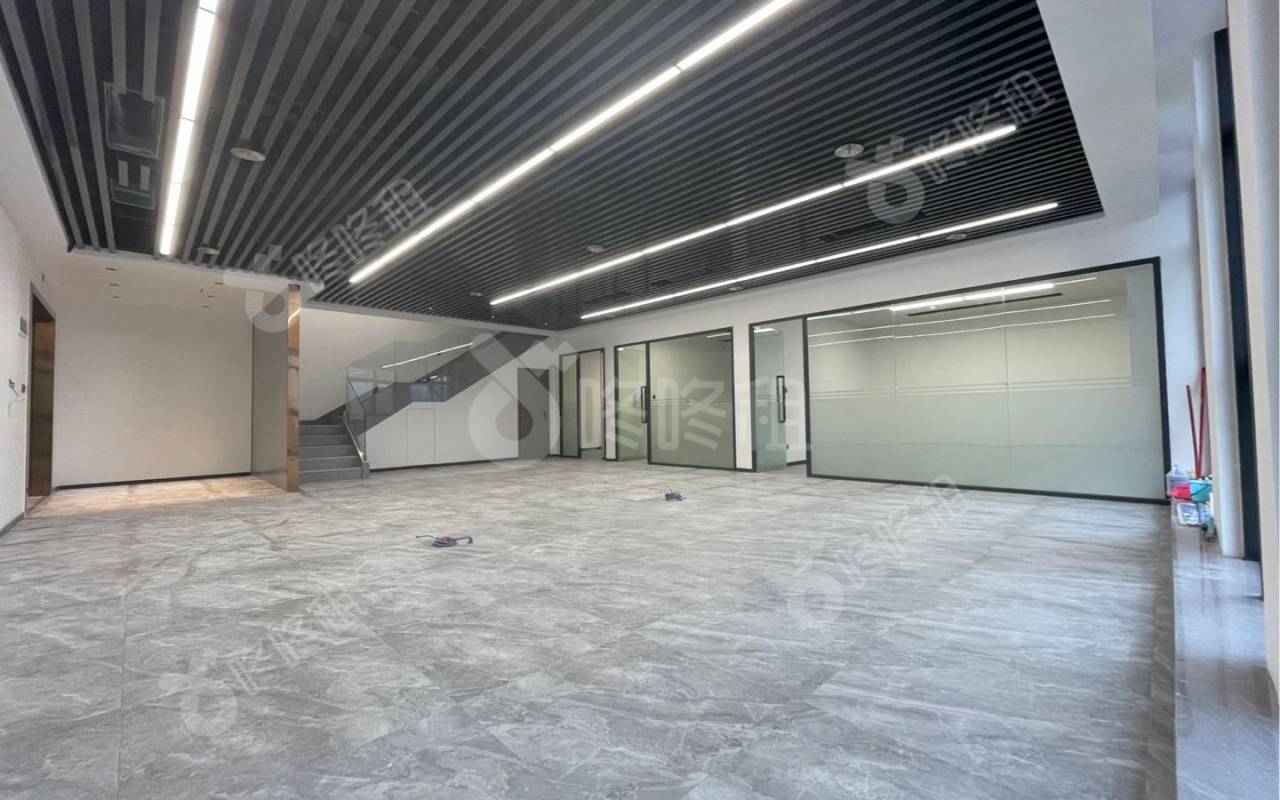 中粮紫云大厦_508平_精装_办公室开间