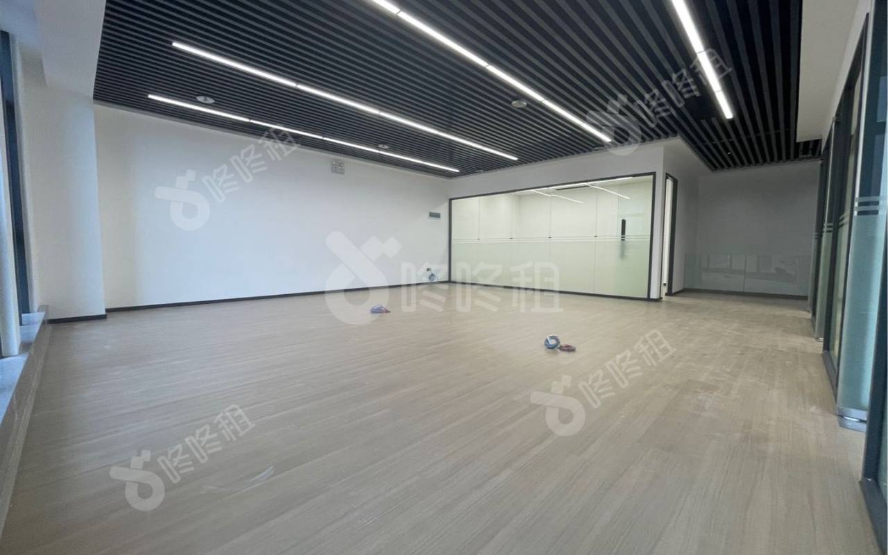 中粮紫云大厦_508平_精装_办公室开间