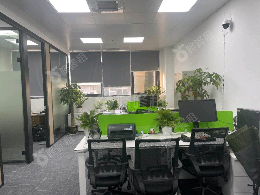麻雀岭工业区_132平_精装_办公室开间