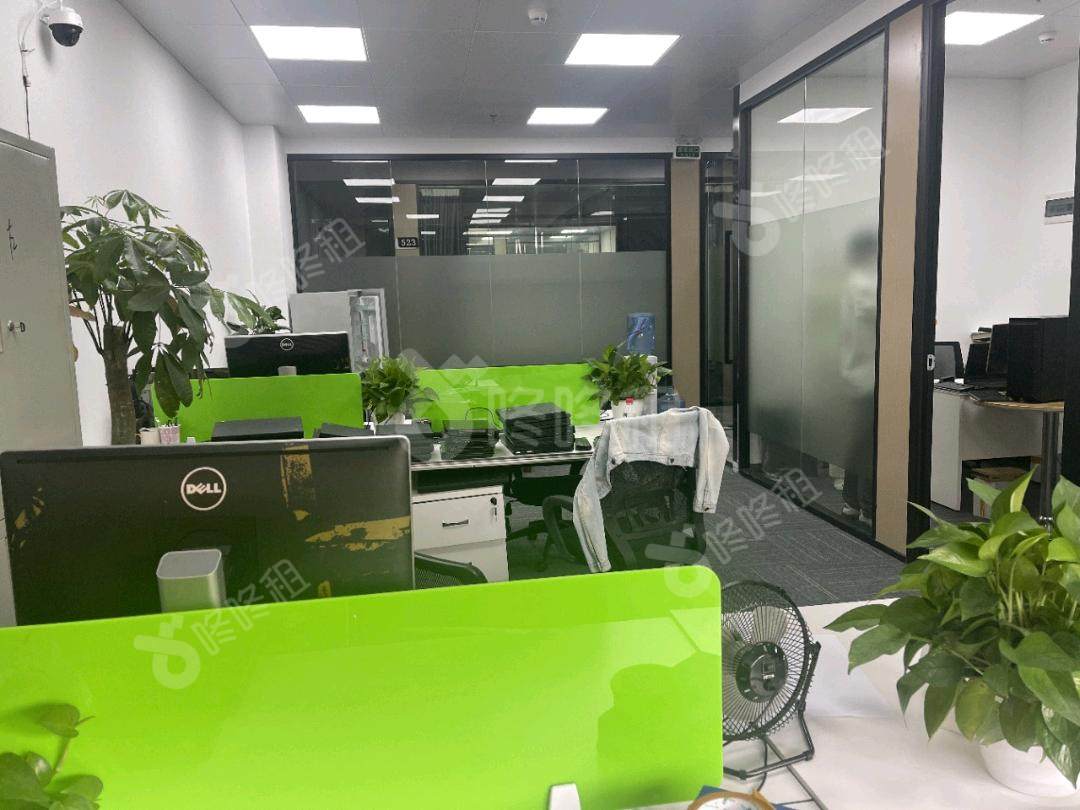 麻雀岭工业区_132平_精装_办公室开间