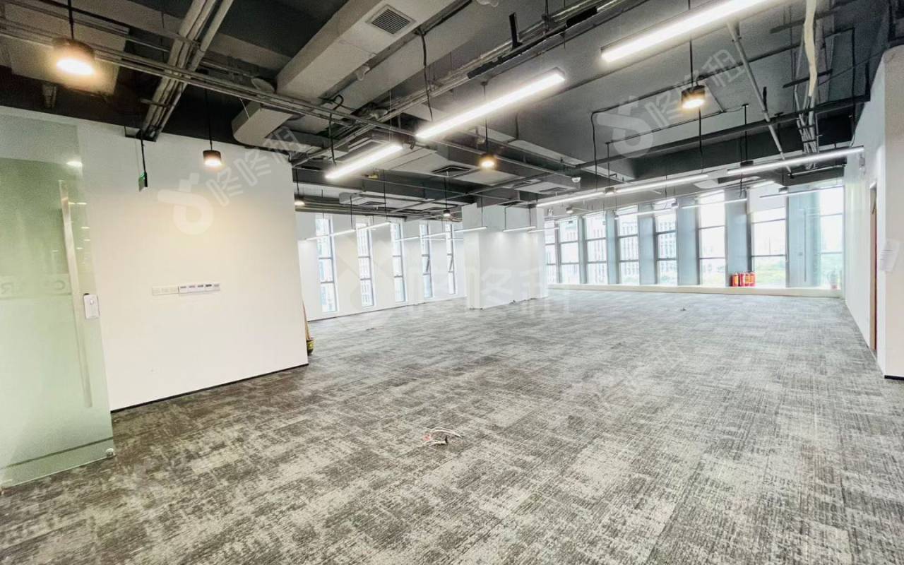 深圳市软件产业基地_1701平_豪装_办公室开间