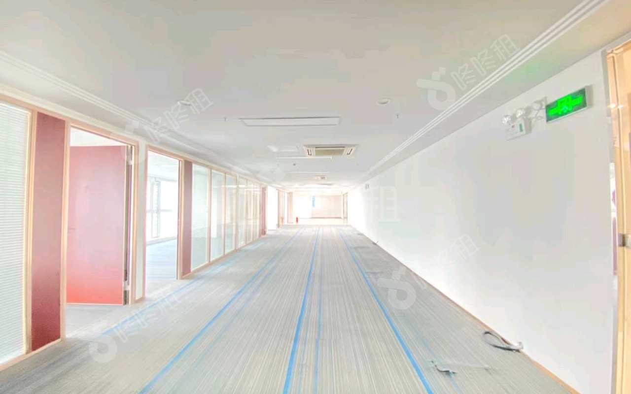 兆邦基金融大厦_500平_精装_办公室开间