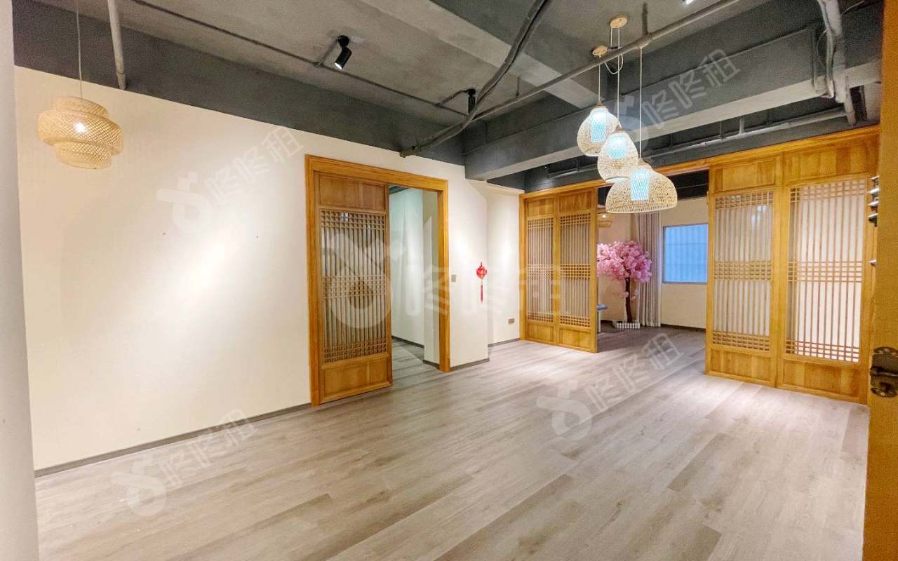 宝立方创意文化园_115平_精装_办公室开间