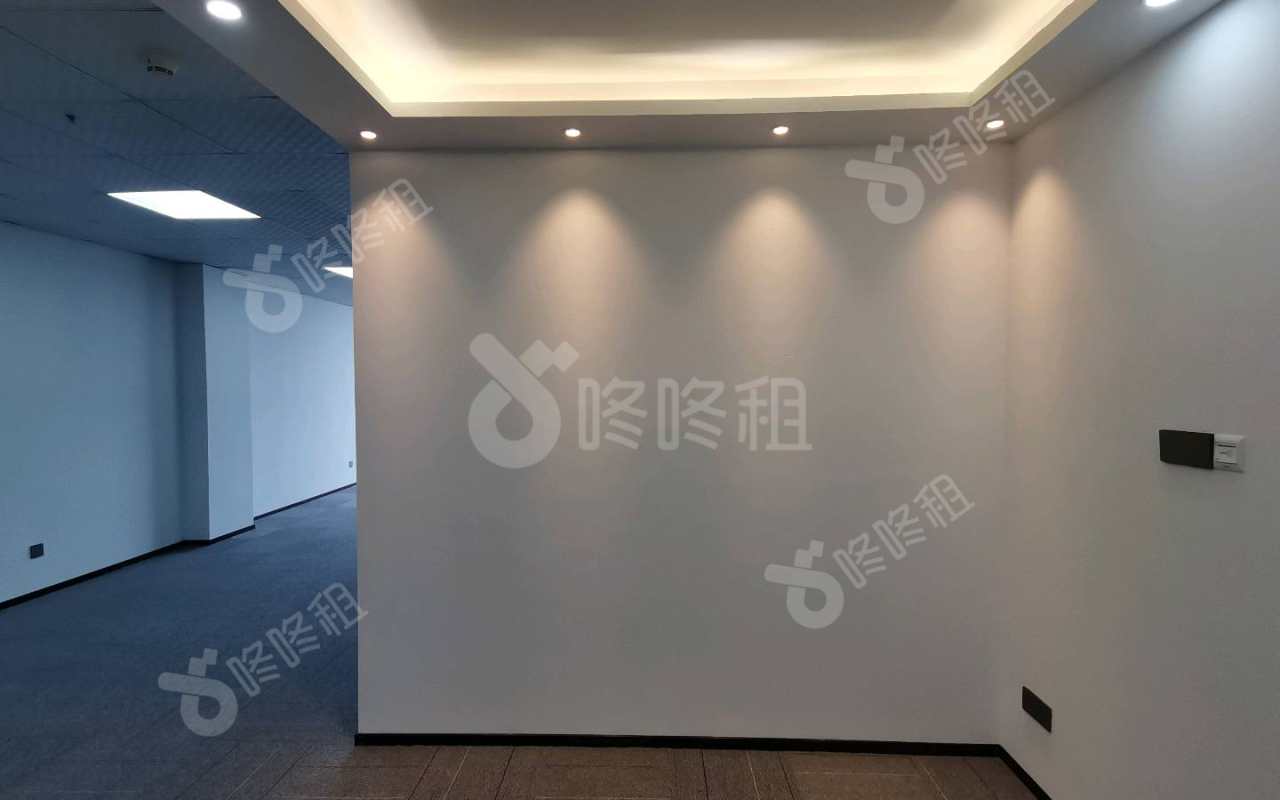 富裕顶大厦_165平_精装_前台
