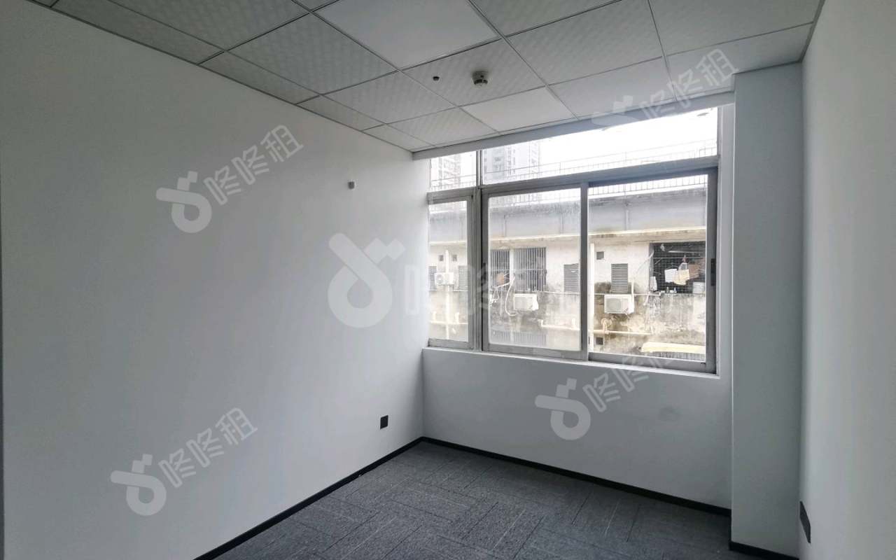 富裕顶大厦_100平_精装_办公室隔间