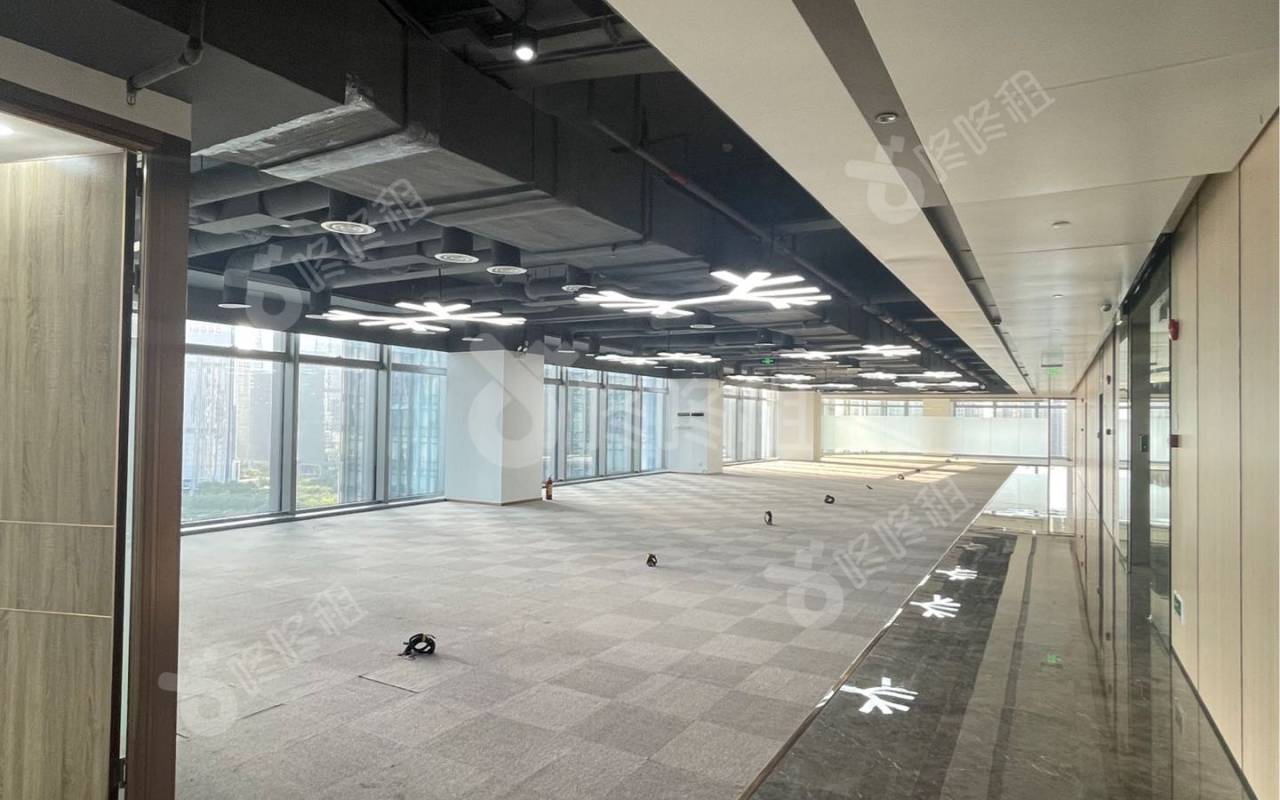 壹方中心_1555平_豪装_办公室开间
