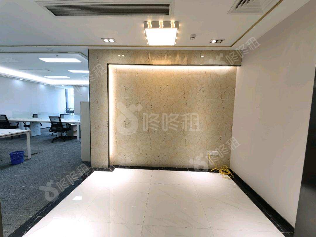 航盛科技大厦_112平_精装_前台