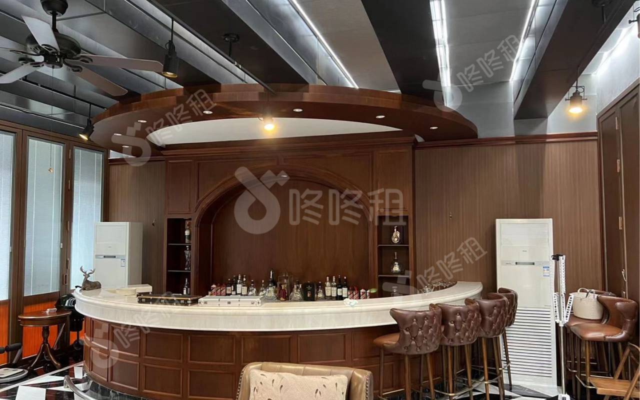 前海深港基金小镇_733平_豪装_办公室隔间