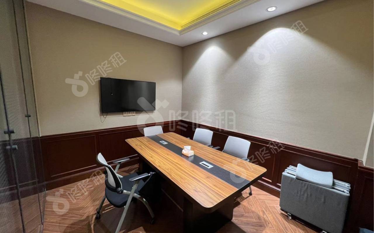 前海深港基金小镇_733平_豪装_办公室隔间