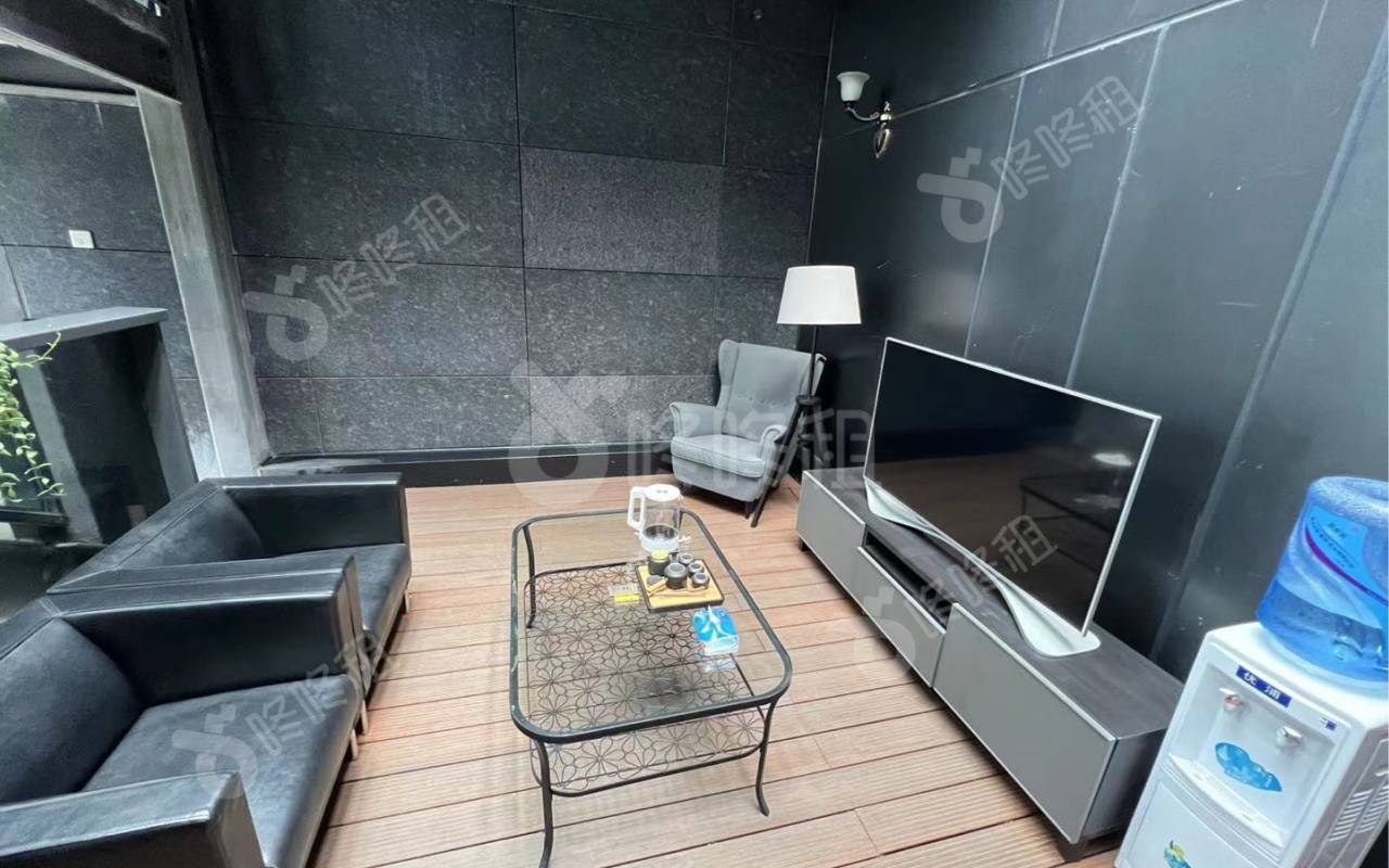 前海深港基金小镇_733平_豪装_办公室隔间