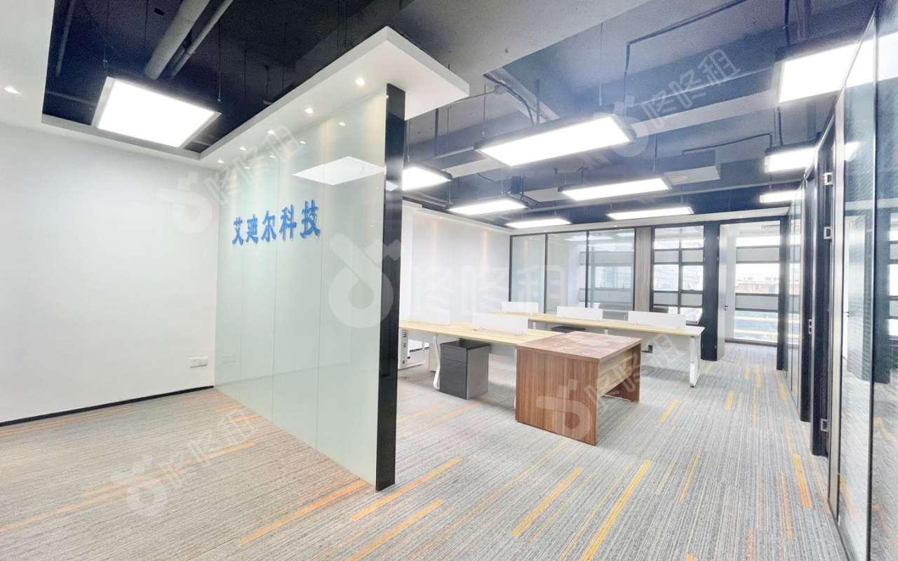 兰光科技大厦_268平_精装_办公室开间