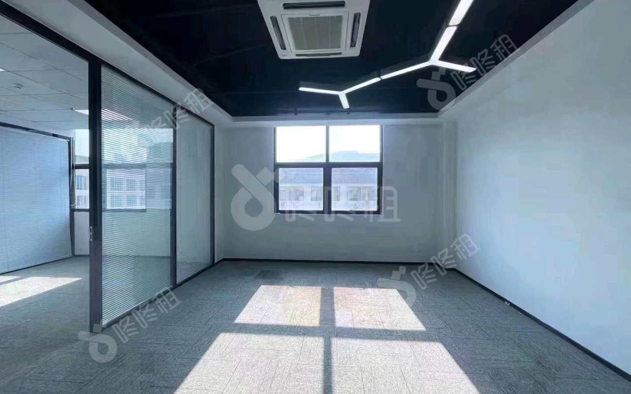 美路·鸣谷_120平_精装_办公室开间