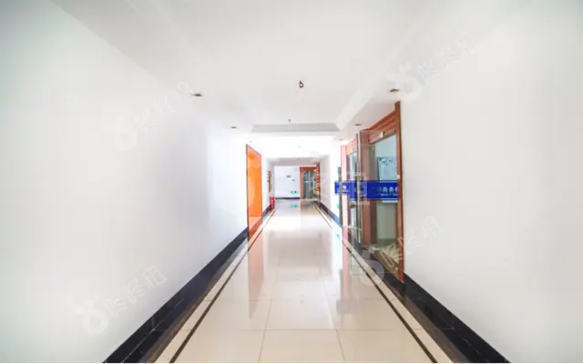 华丰国际商务大厦_出租/租金_楼盘外观图
