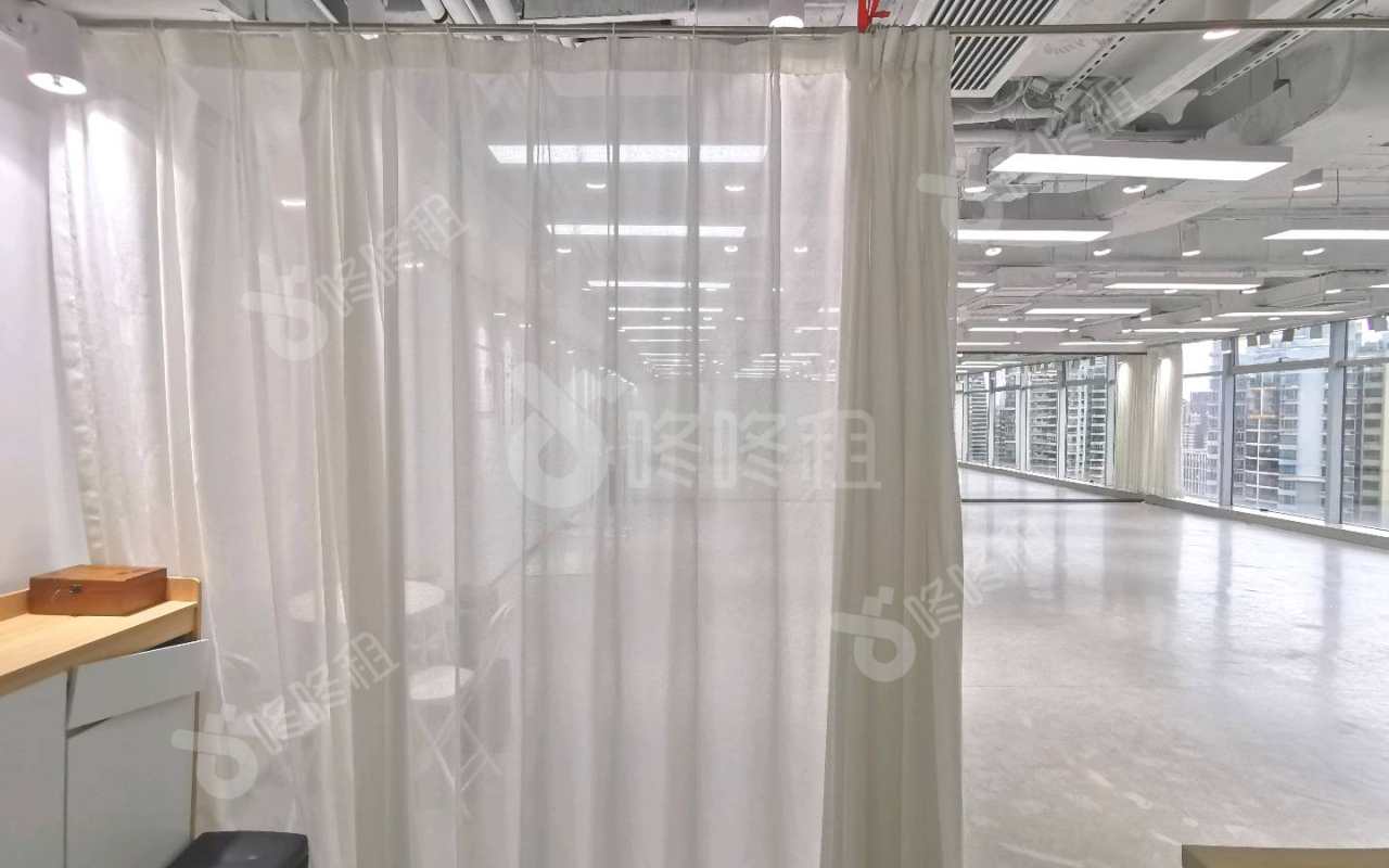 天利中央广场_162平_简装_办公室开间