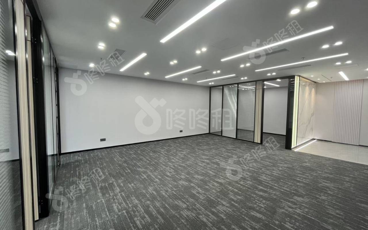 诺德金融中心_235平_精装_办公室开间