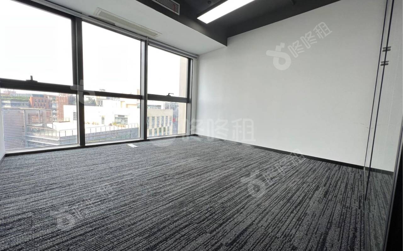 TCL国际E城_963平_豪装_办公室隔间