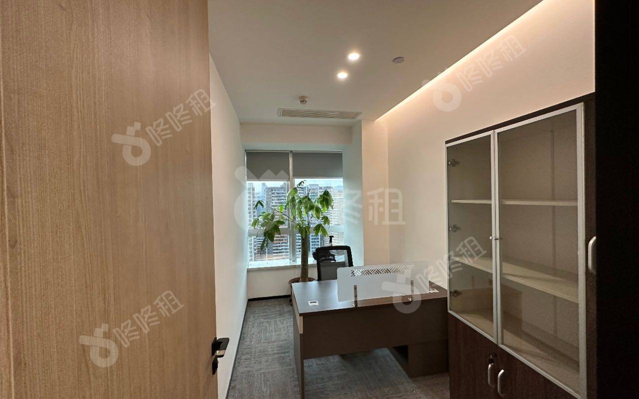 瑞思国际_138平_精装_办公室隔间