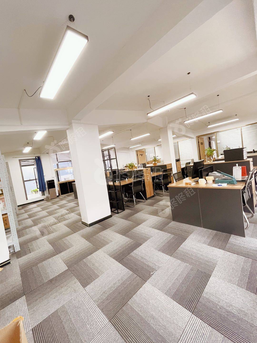 米粒文创园_400平_精装_办公室开间