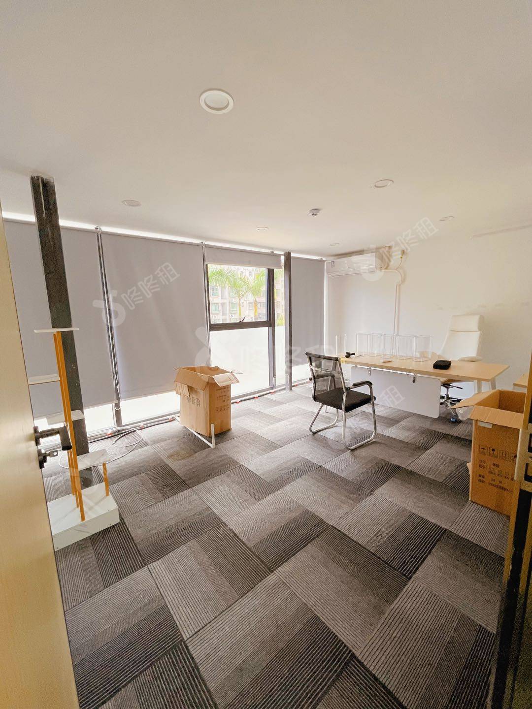 米粒文创园_400平_精装_办公室开间