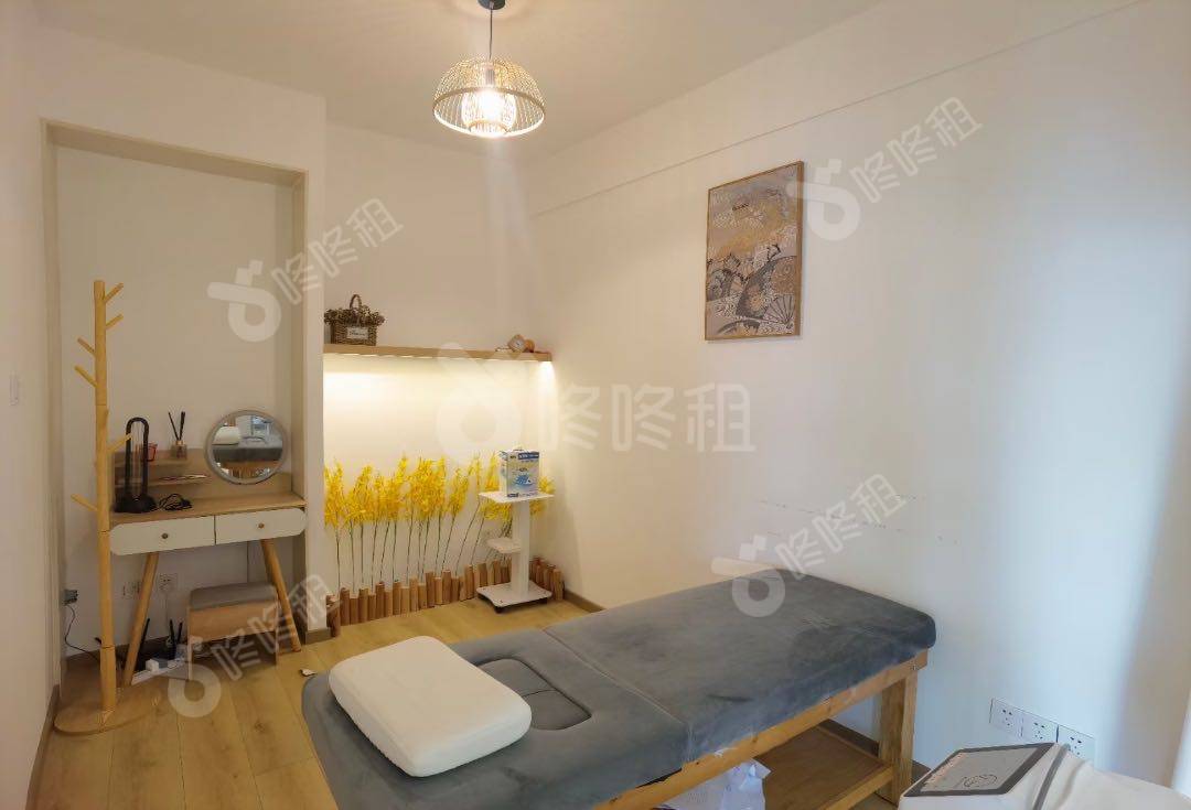 田厦金牛广场_125平_豪装_办公室隔间