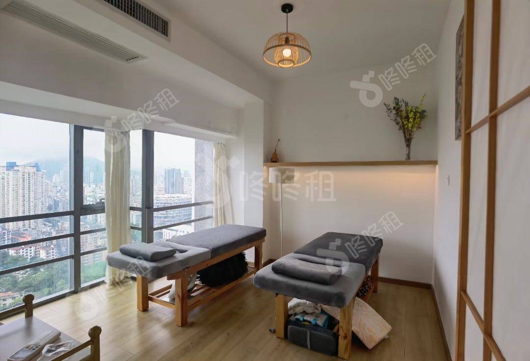 田厦金牛广场_125平_豪装_办公室隔间