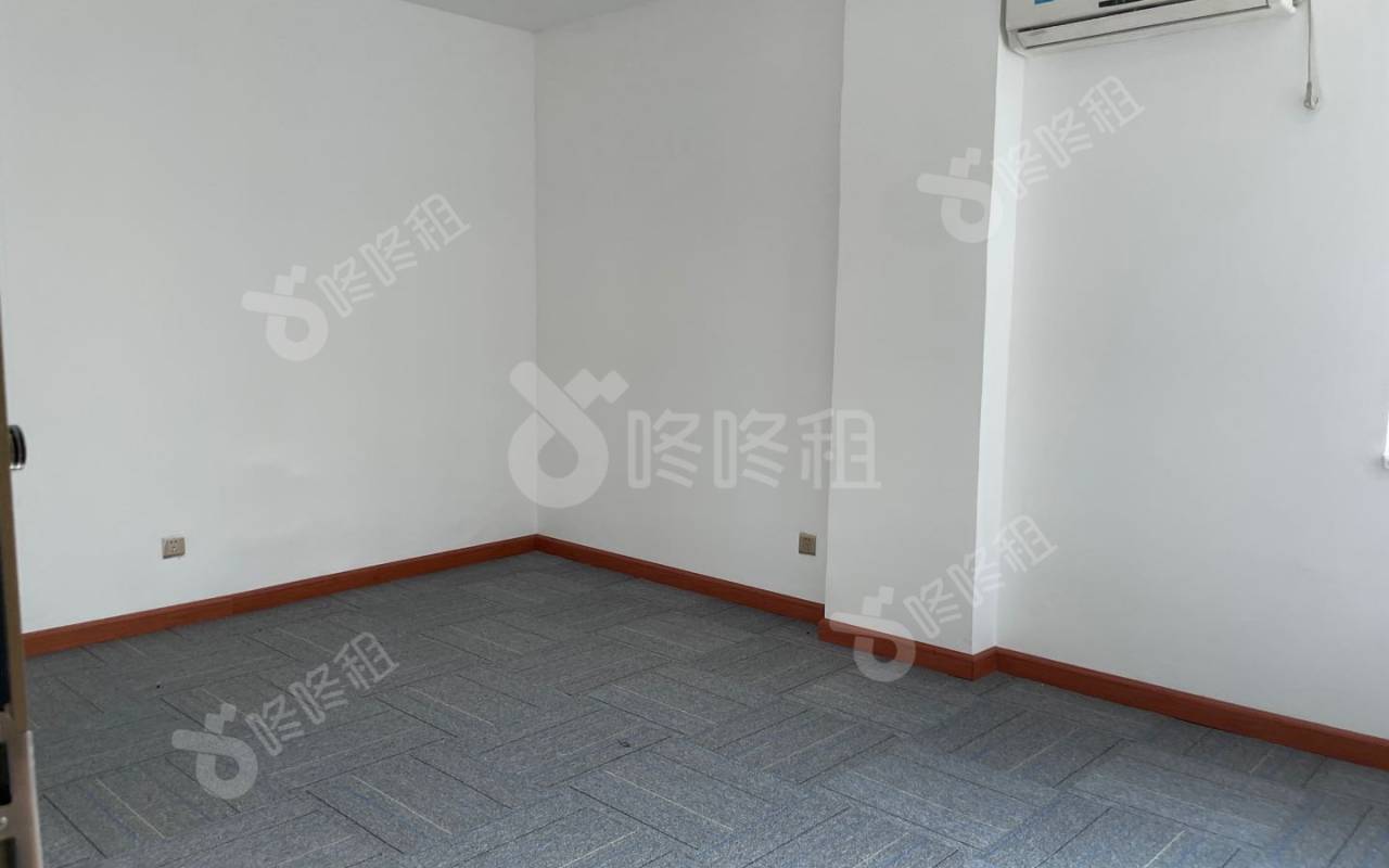 安华工业区(福田)_298平_精装_办公室隔间