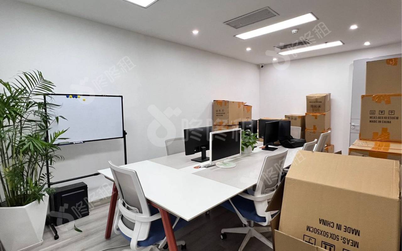 创新科技广场一期_696平_精装_办公室隔间