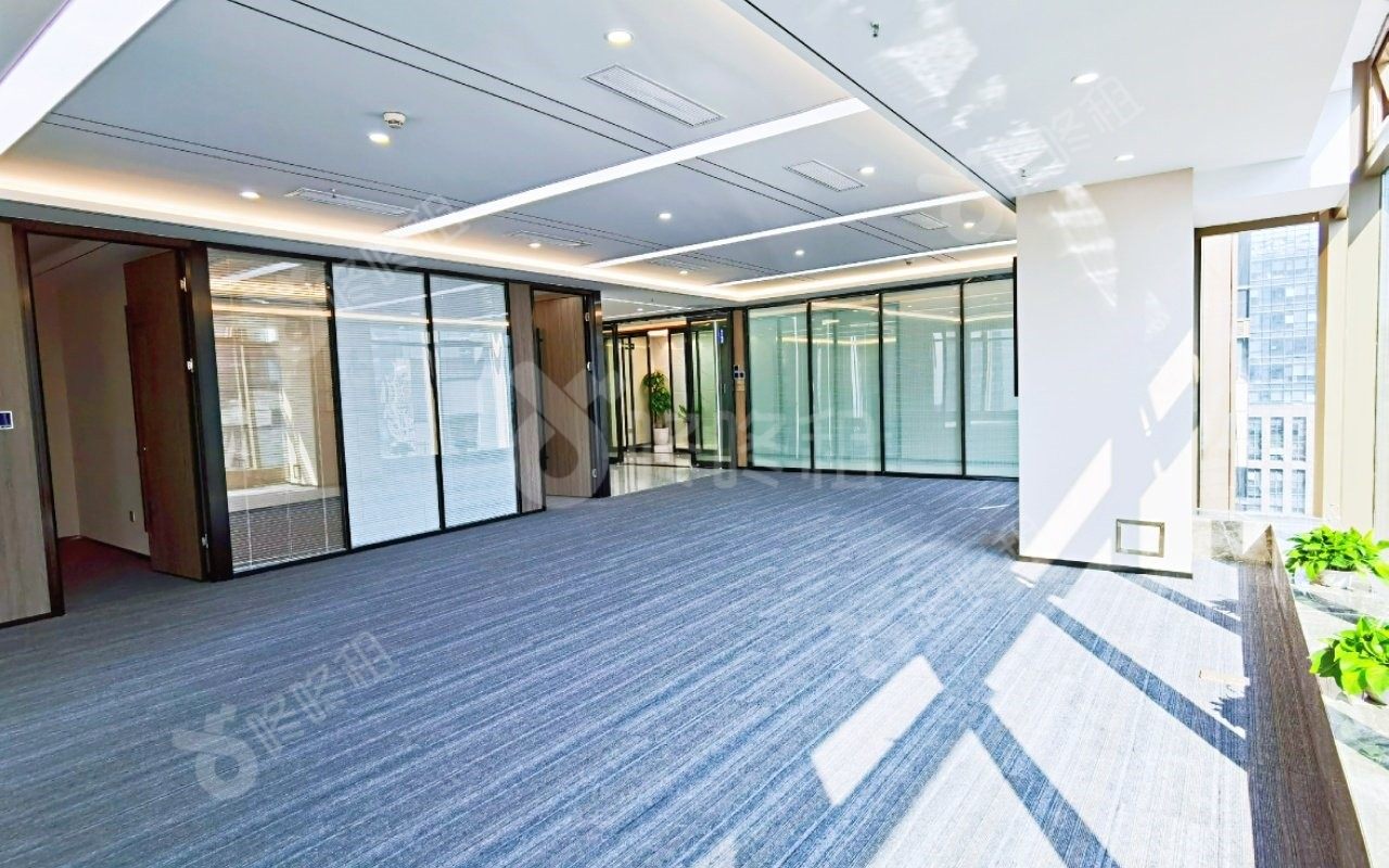 雪花科创城_350平_精装_办公室开间