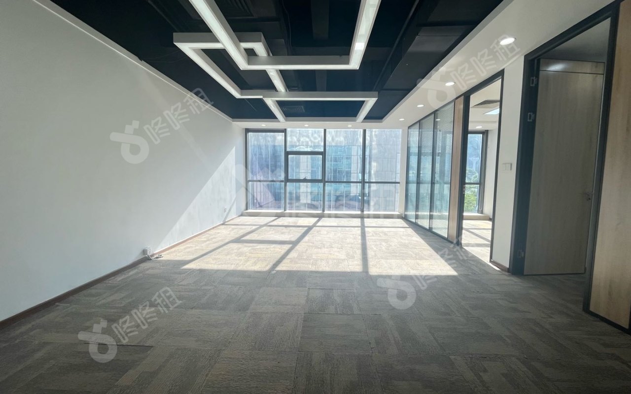 凯达尔集团大厦_178平_精装_办公室开间