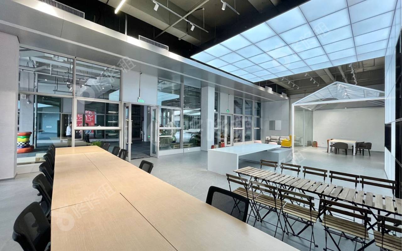 万科云城设计公社_152平_豪装_办公室开间