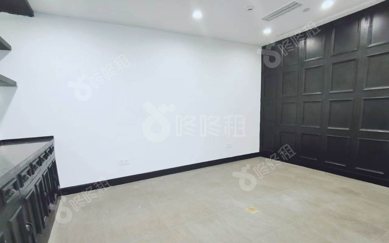 金信中心_266平_精装_前台