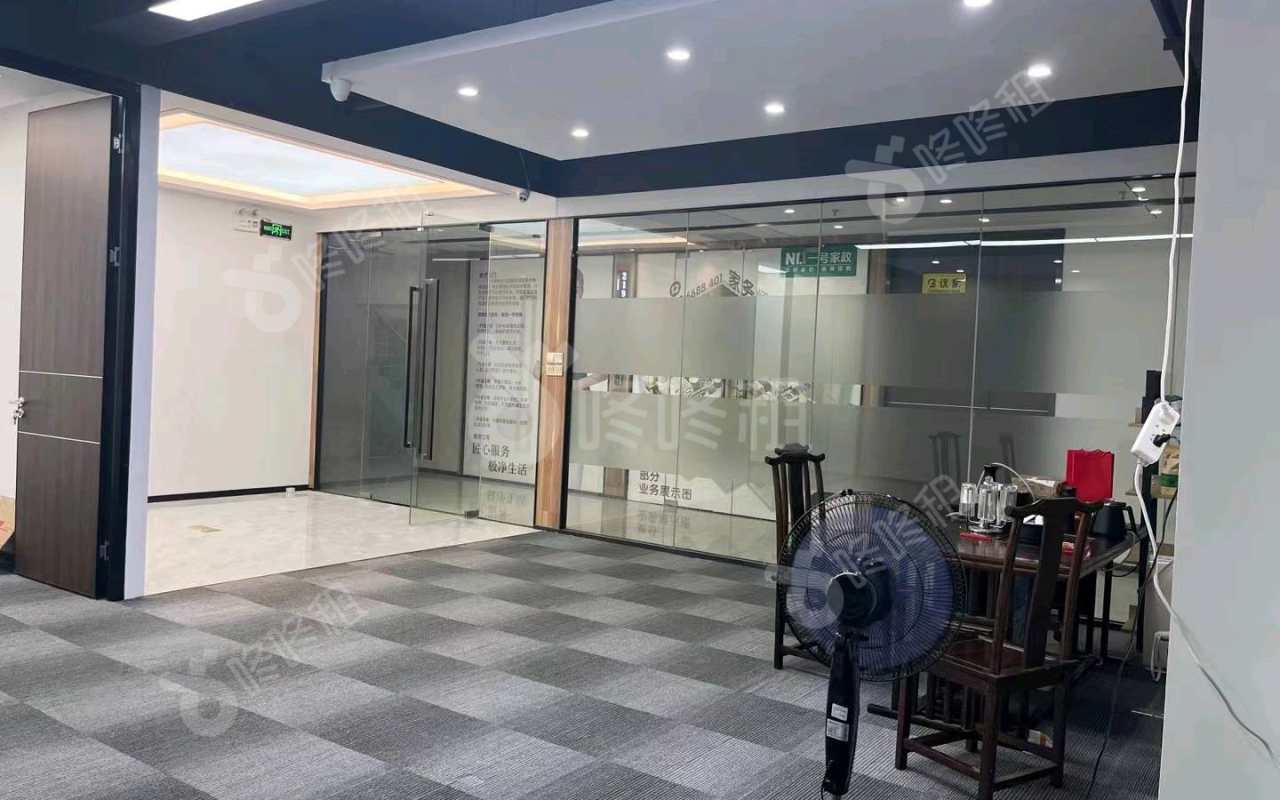 文峥鑫大厦_157平_精装_办公室开间