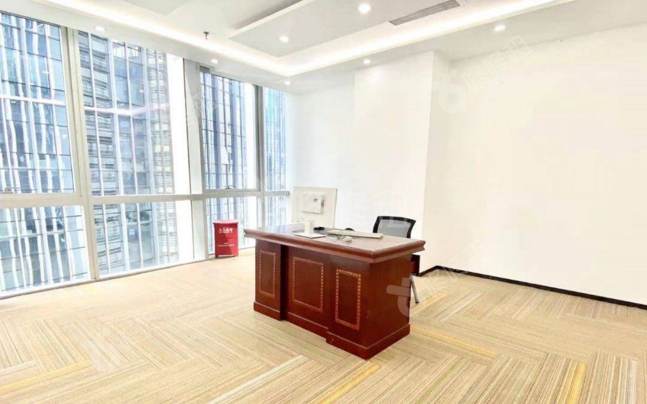 鹏鼎时代大厦_210平_精装_办公室隔间