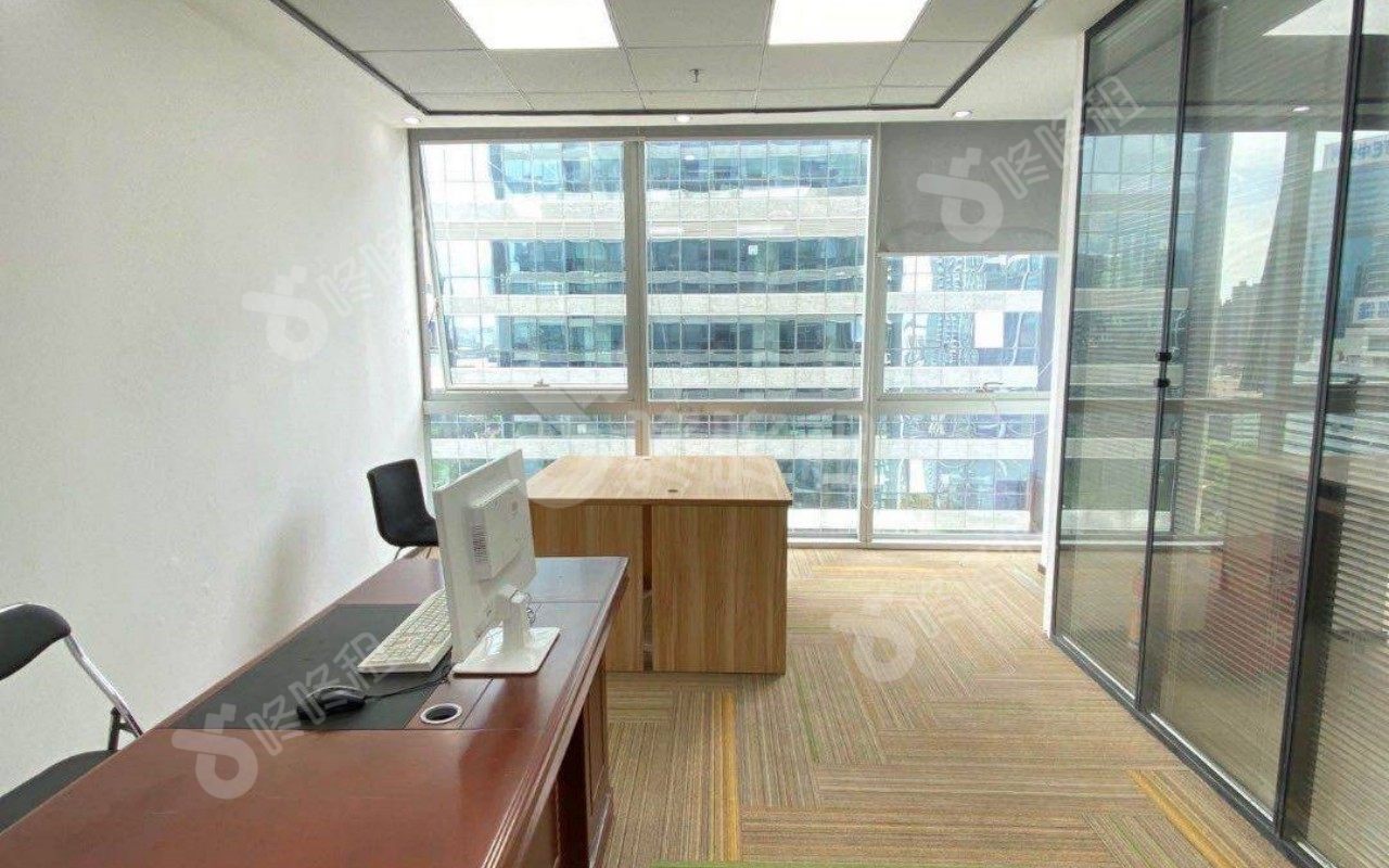 鹏鼎时代大厦_210平_精装_办公室隔间