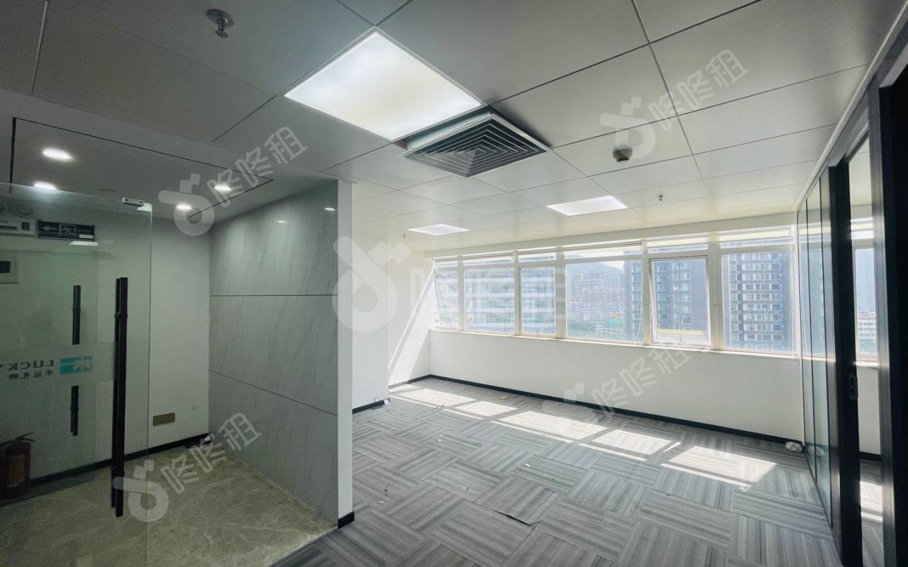 海王大厦_112平_精装_办公室开间