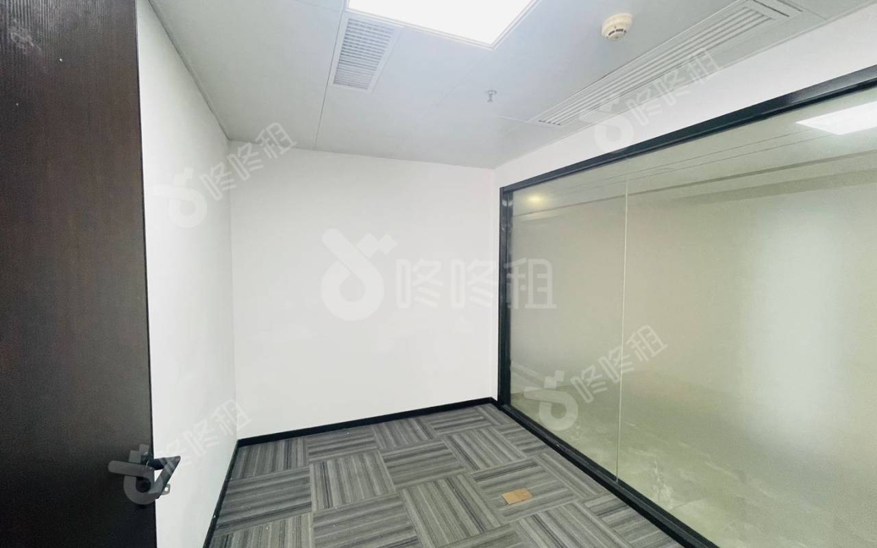 海王大厦_112平_精装_办公室隔间