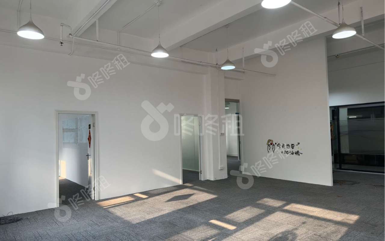 南山互联网创新创意服务基地二期_406平_精装_办公室开间