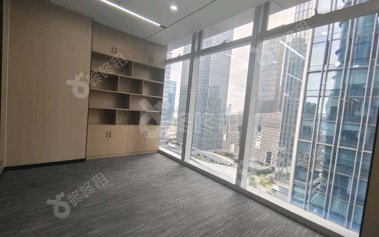 卓越前海壹号_89平_精装_办公室隔间