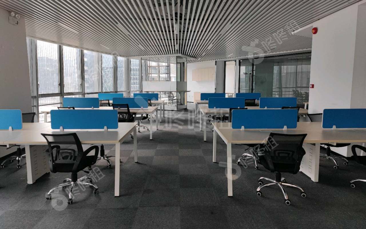 怡化金融科技大厦_780平_精装_办公室开间