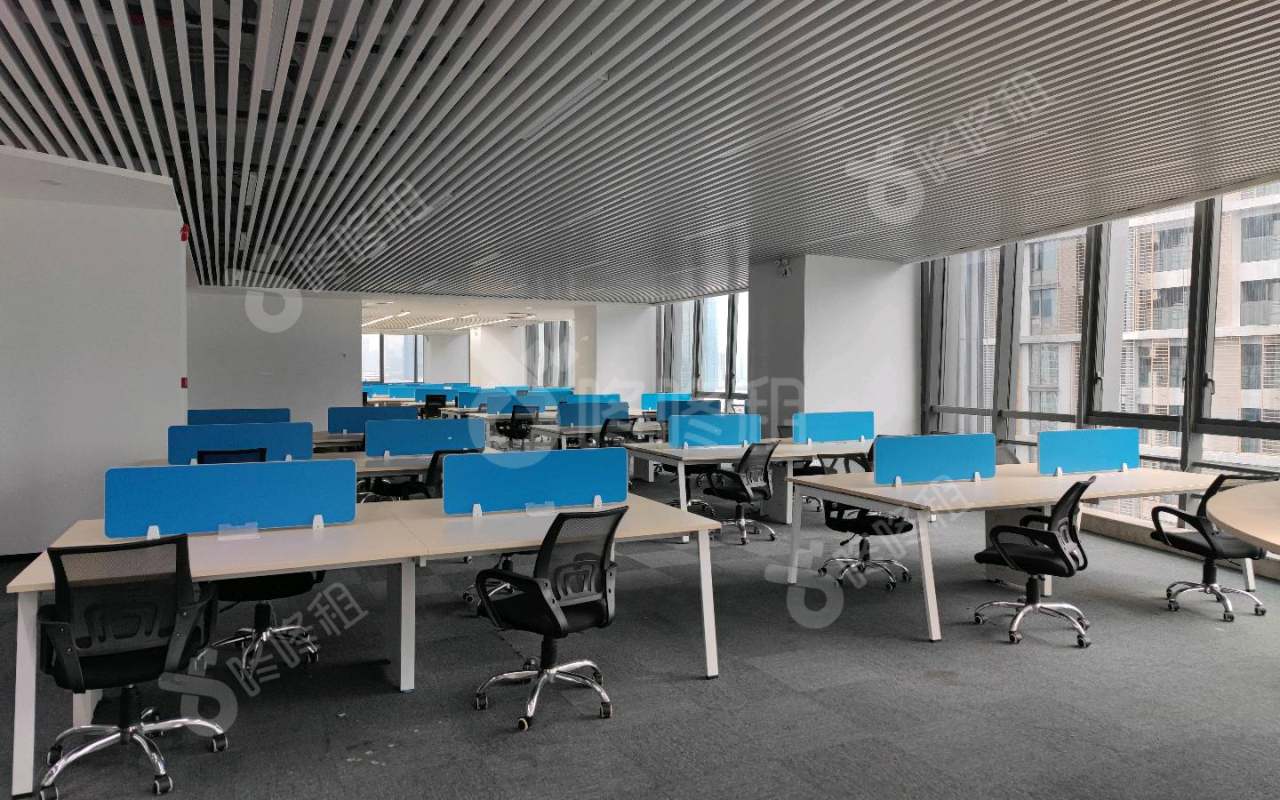 怡化金融科技大厦_780平_精装_办公室开间