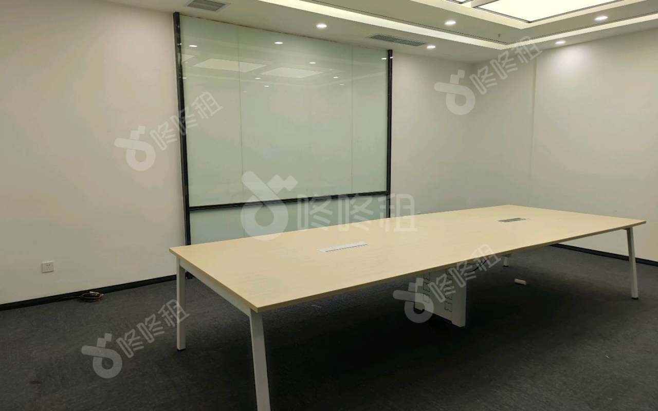 怡化金融科技大厦_780平_精装_办公室隔间