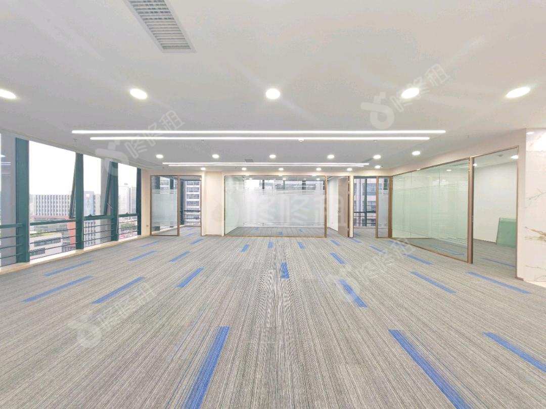 盛唐大厦_398平_精装_办公室开间