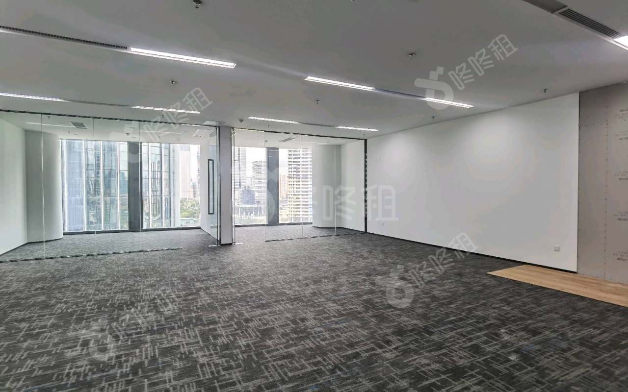 HFCC华海金融创新中心_206平_精装_办公室开间