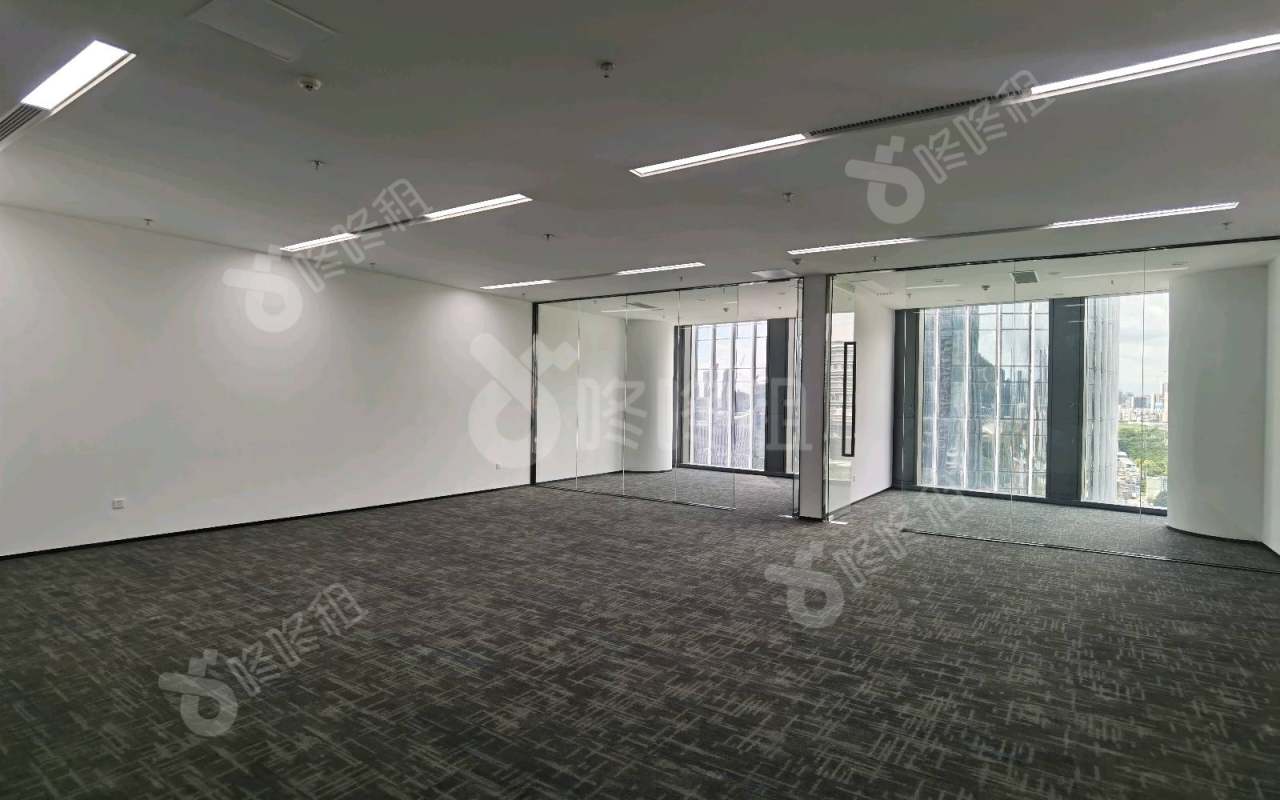 HFCC华海金融创新中心_206平_精装_办公室开间