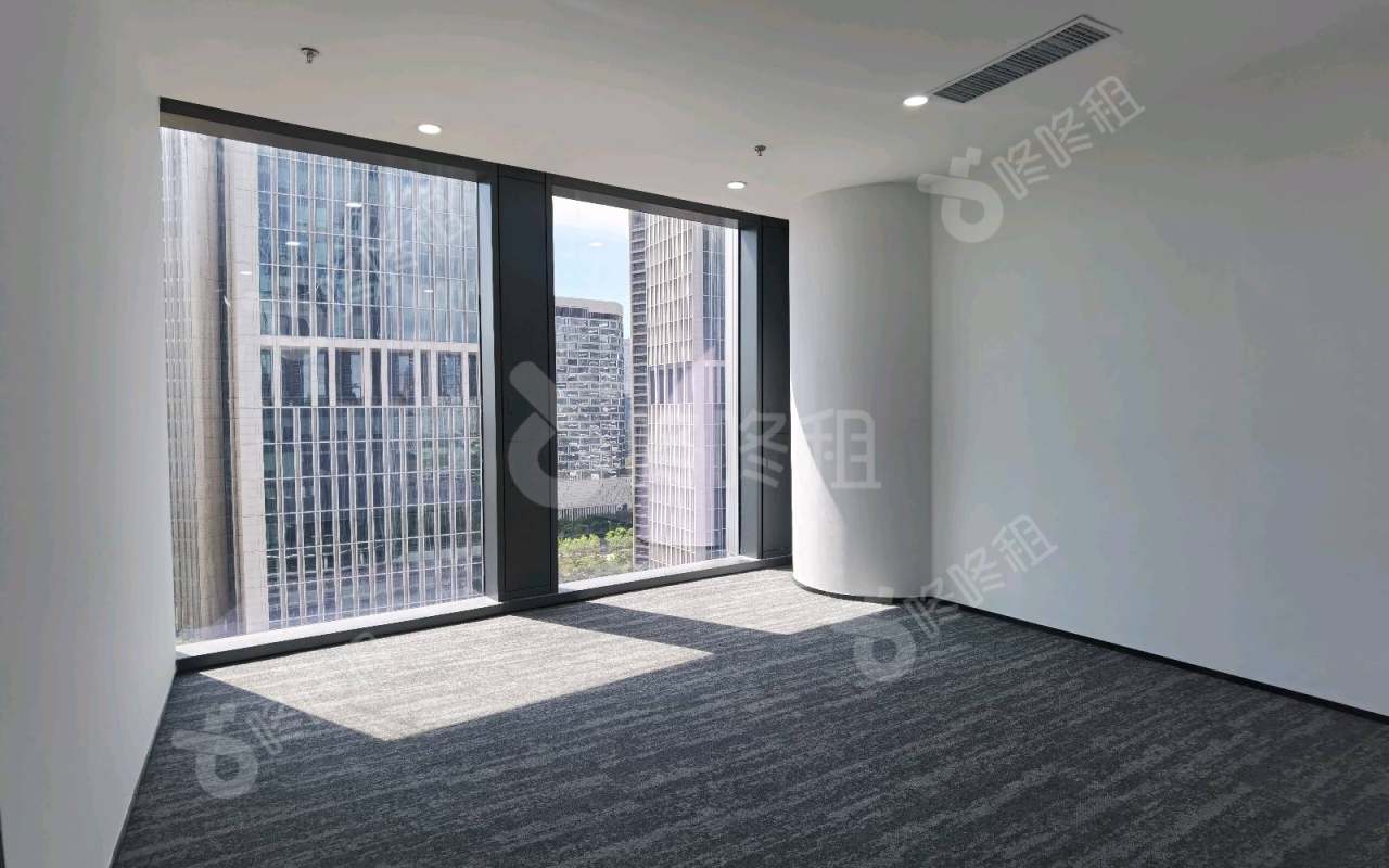 HFCC华海金融创新中心_483平_简装_办公室隔间