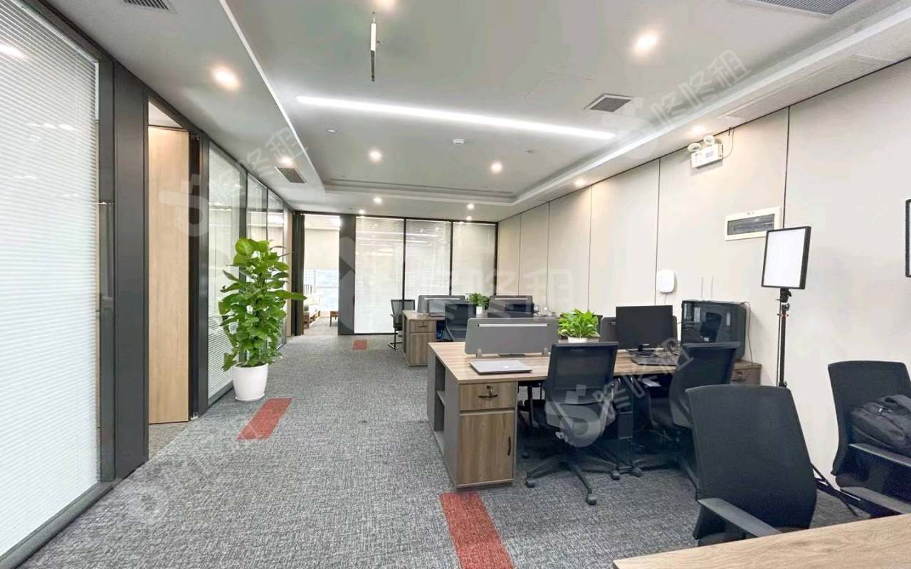 中洲控股中心_480平_精装_办公室开间
