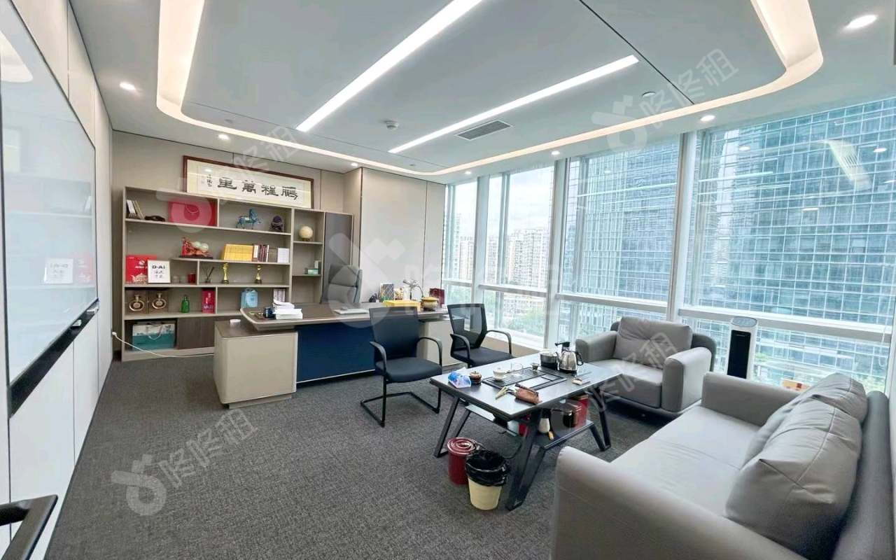 中洲控股中心_480平_精装_办公室隔间