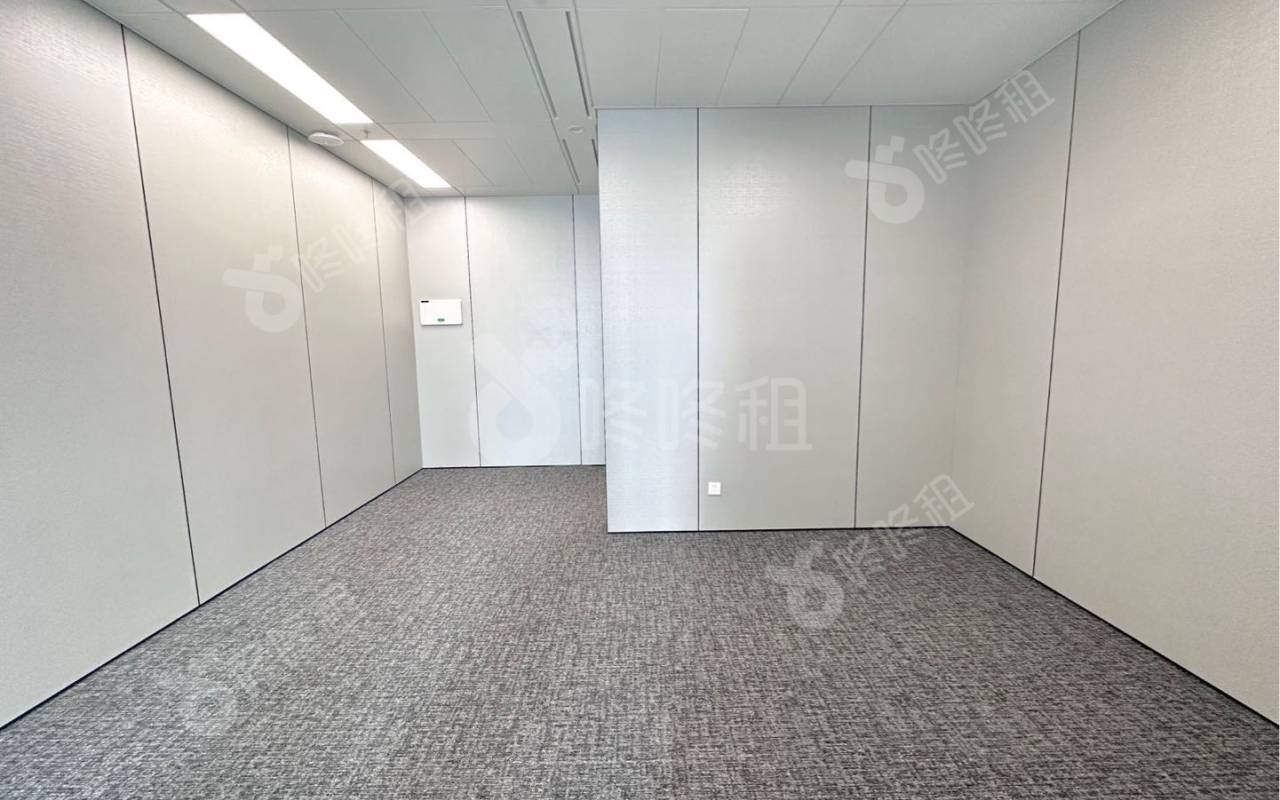 深圳湾SIC超级总部中心_105平_定制装修_办公室开间