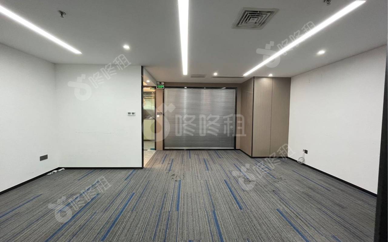 侨福大厦_130平_精装_办公室开间